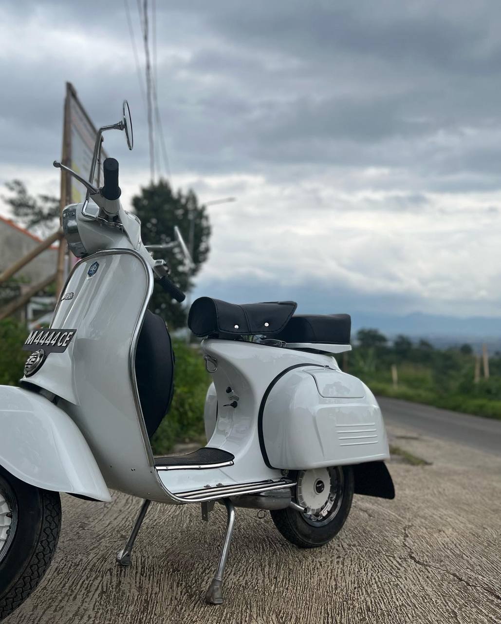 SENI RESTORASI OTOMOTIF